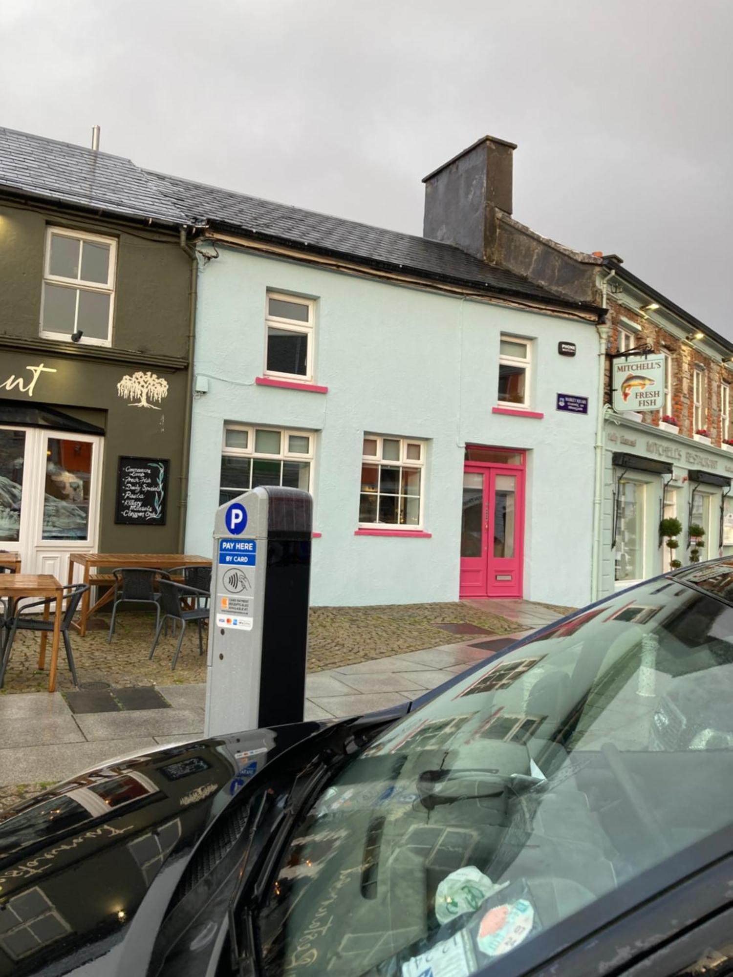 Villa Pink Door House In Clifden Exterior foto